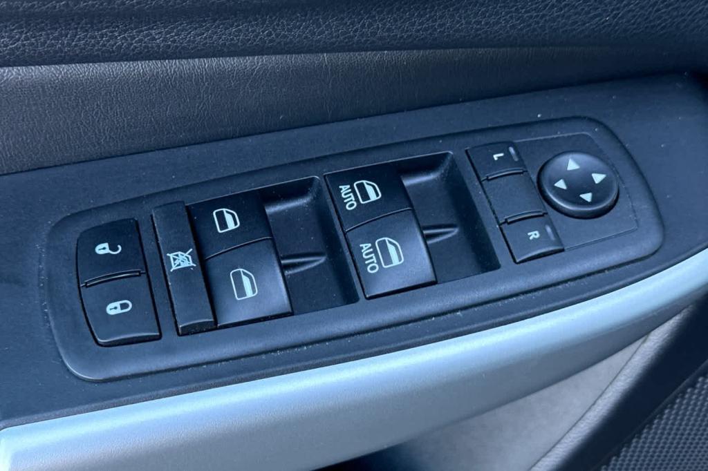 used 2018 Jeep Cherokee car, priced at $14,697