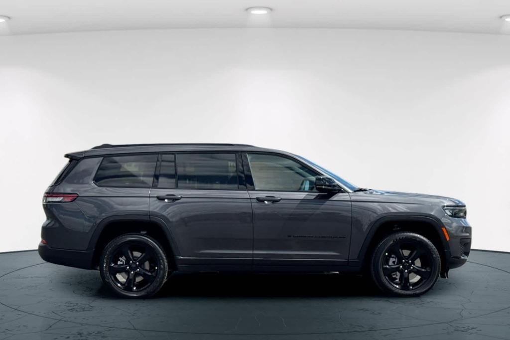 new 2025 Jeep Grand Cherokee L car, priced at $46,870