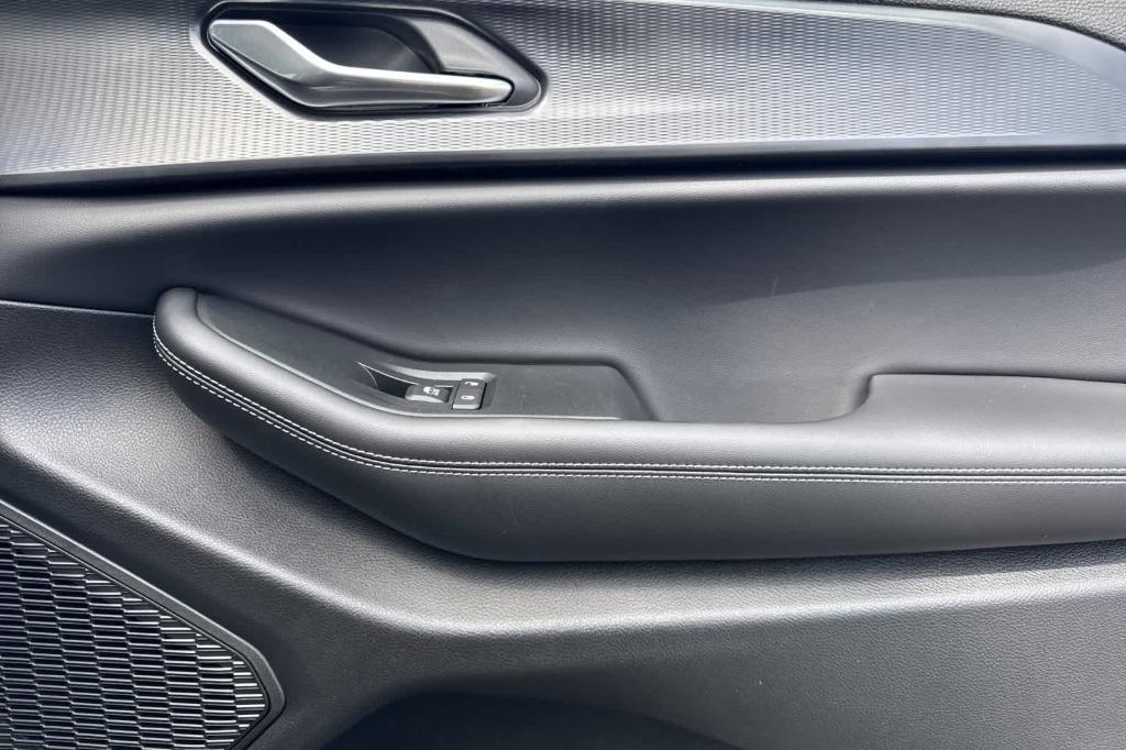 new 2025 Jeep Grand Cherokee L car, priced at $46,870