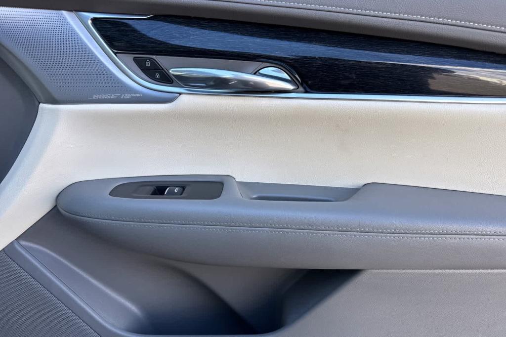 used 2023 Cadillac XT6 car, priced at $45,497
