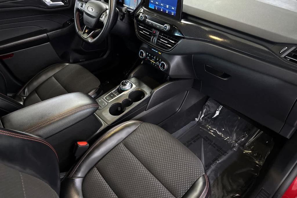 used 2024 Ford Escape car, priced at $25,497