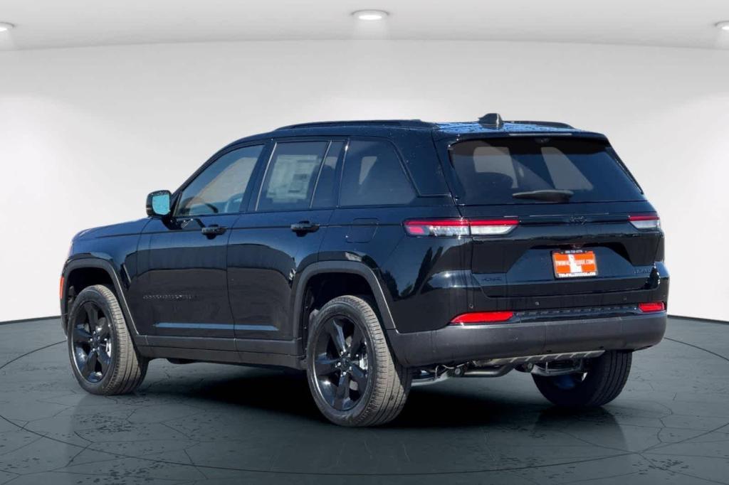 new 2025 Jeep Grand Cherokee car, priced at $44,905