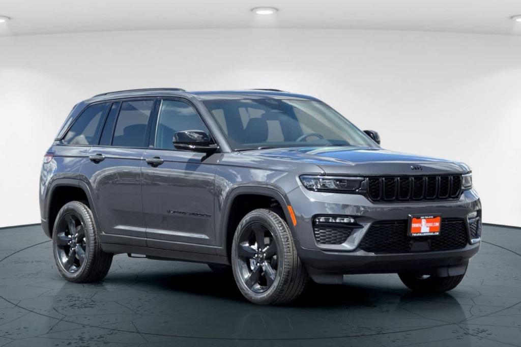 new 2025 Jeep Grand Cherokee car, priced at $52,730