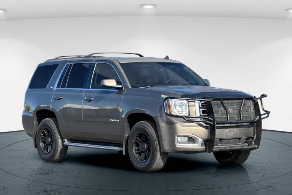 used 2016 GMC Yukon car, priced at $25,997