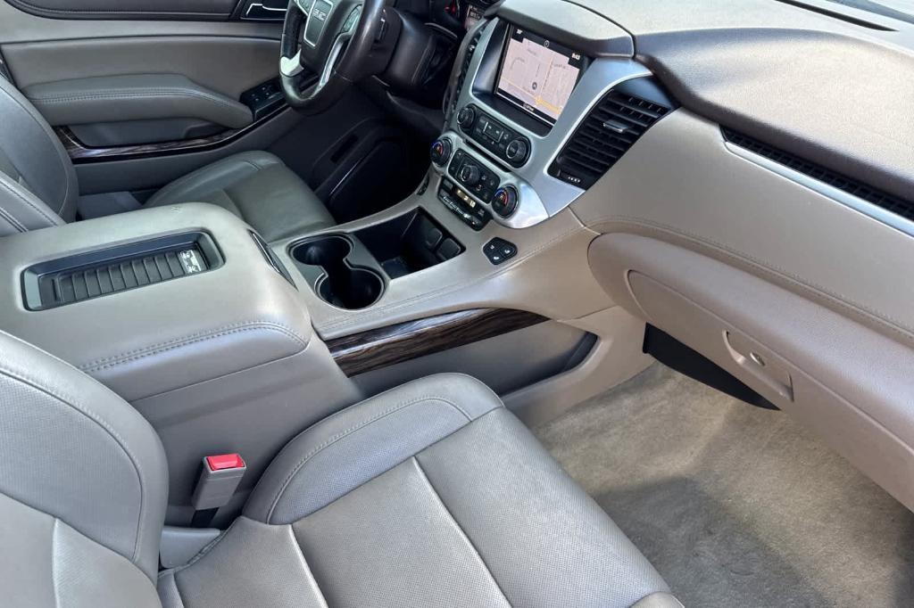 used 2016 GMC Yukon car, priced at $25,997