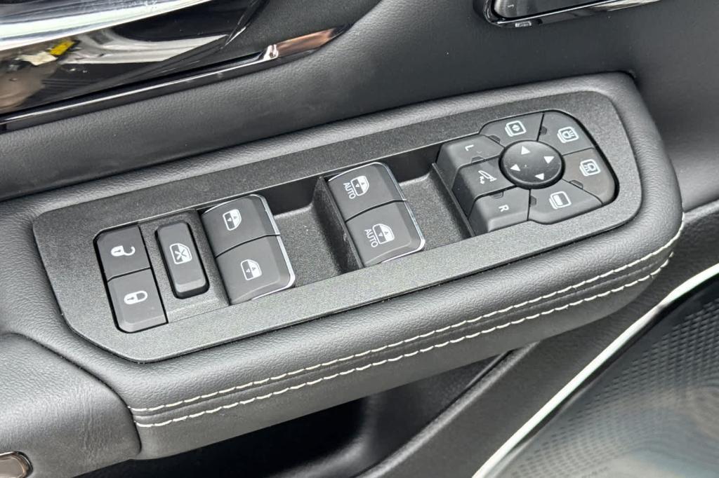new 2025 Ram 1500 car, priced at $73,383