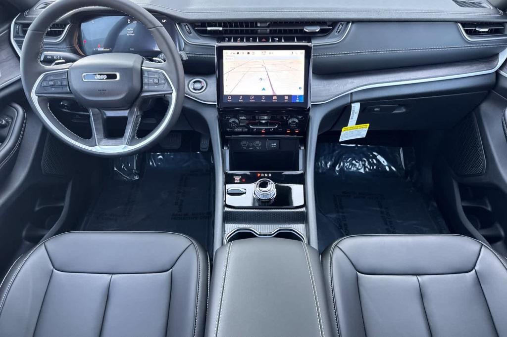 new 2025 Jeep Grand Cherokee car, priced at $45,341
