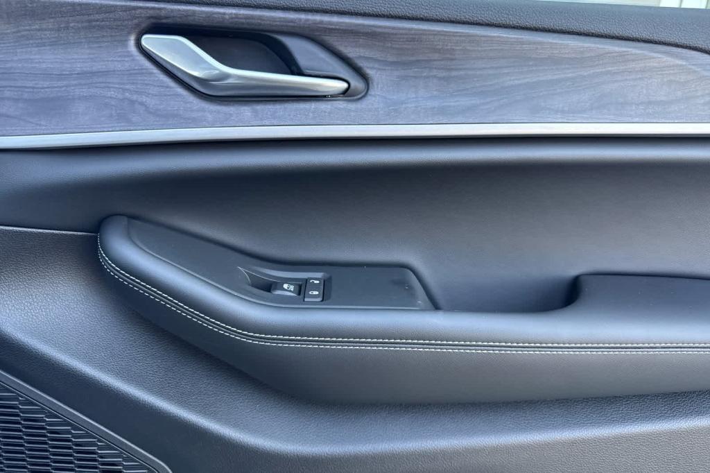 new 2025 Jeep Grand Cherokee car, priced at $47,333
