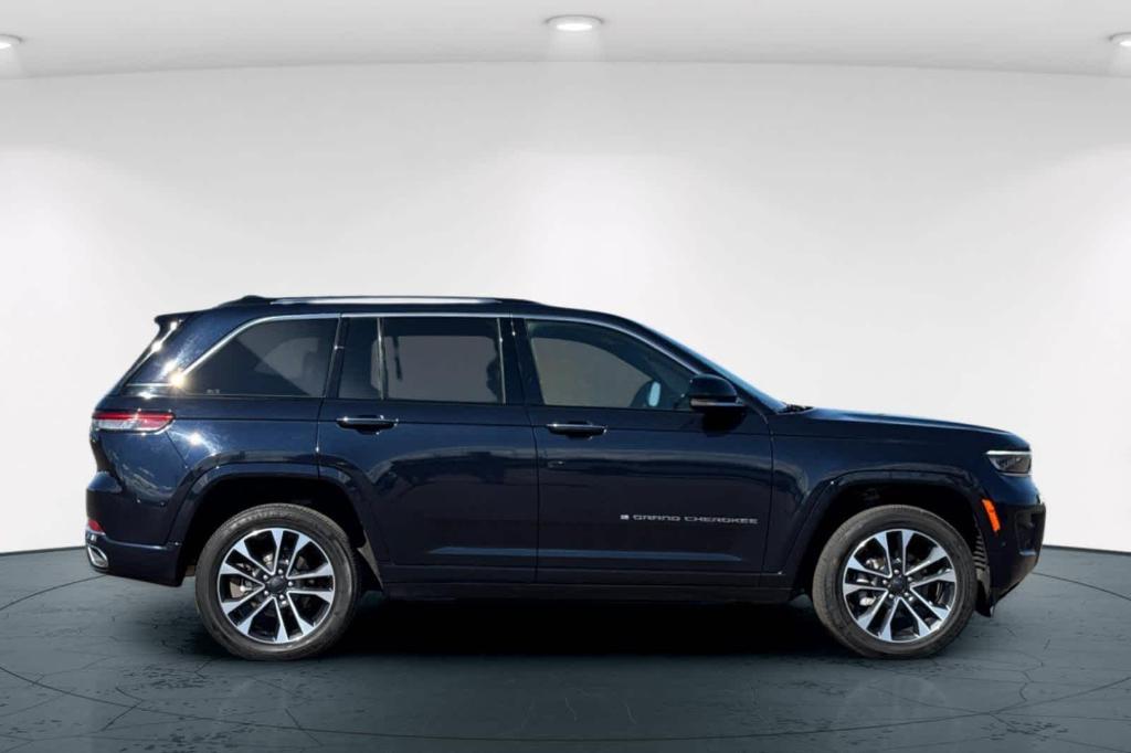 used 2023 Jeep Grand Cherokee car, priced at $39,997