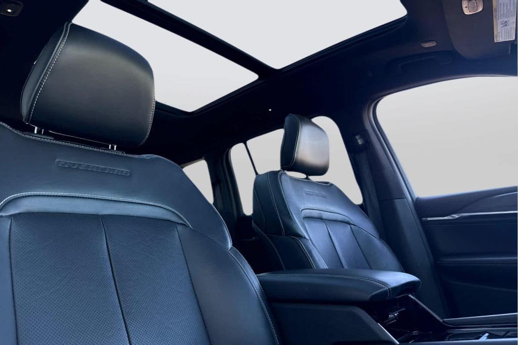 used 2023 Jeep Grand Cherokee car, priced at $39,997
