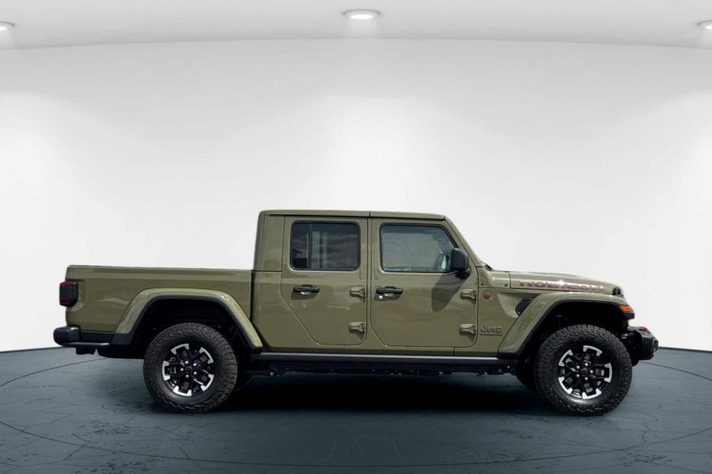 new 2025 Jeep Gladiator car, priced at $55,027