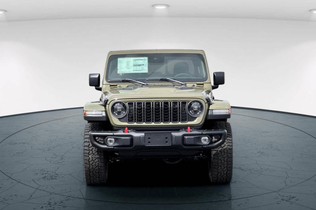 new 2025 Jeep Gladiator car, priced at $55,027