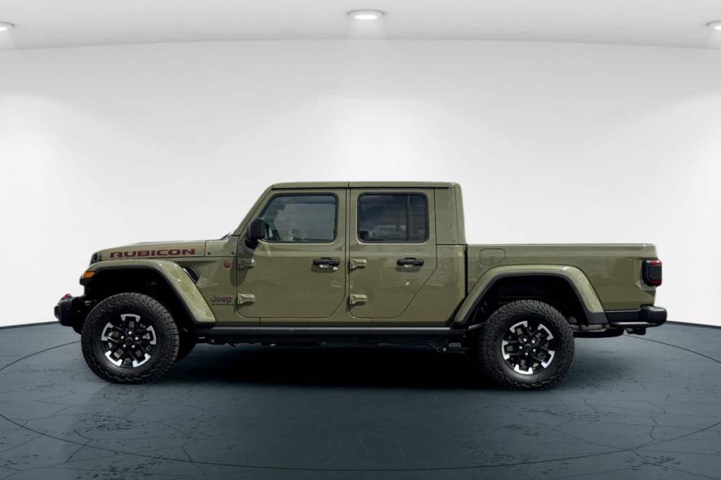 new 2025 Jeep Gladiator car, priced at $55,027