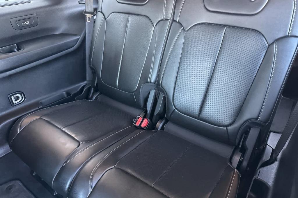 used 2022 Jeep Grand Cherokee L car, priced at $33,990