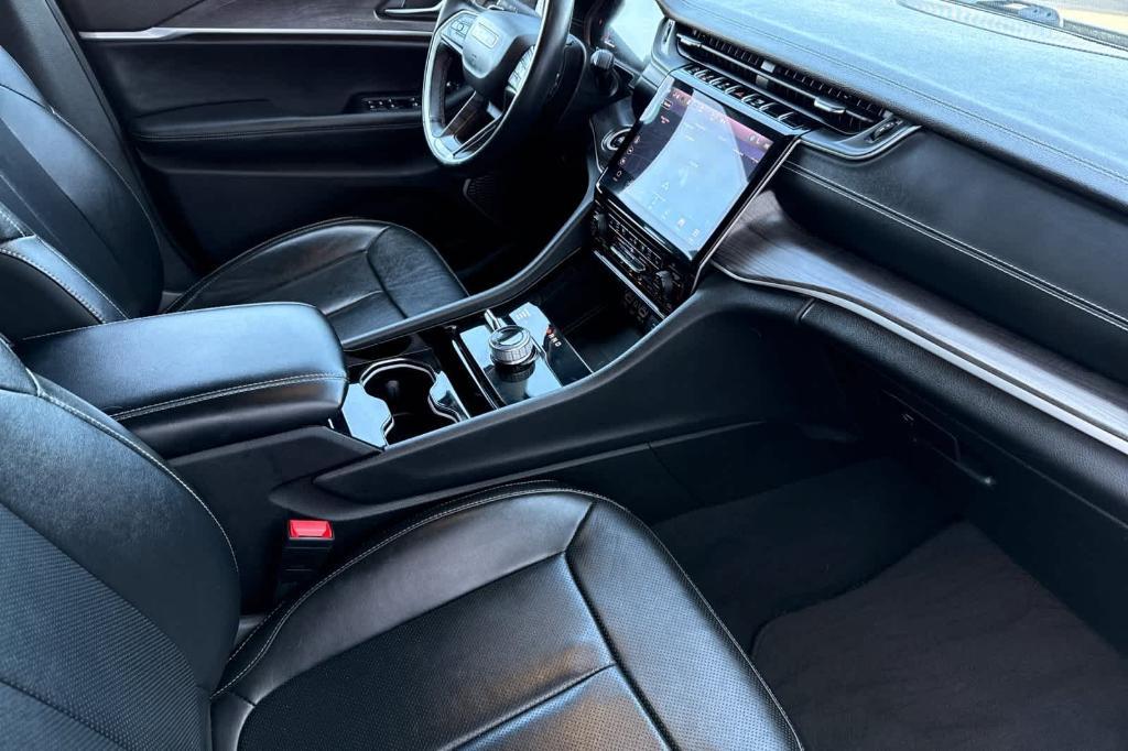 used 2022 Jeep Grand Cherokee L car, priced at $33,990