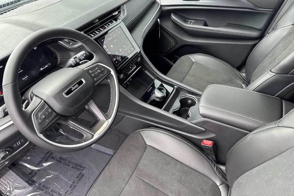 new 2025 Jeep Grand Cherokee L car, priced at $45,370