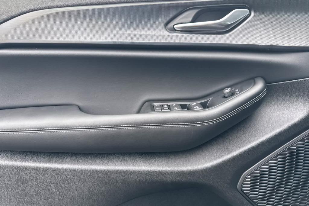 new 2025 Jeep Grand Cherokee L car, priced at $45,370