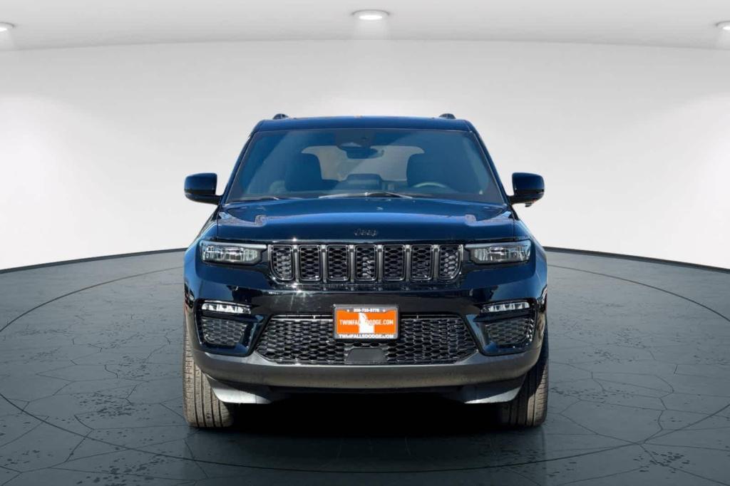 new 2025 Jeep Grand Cherokee car, priced at $50,805