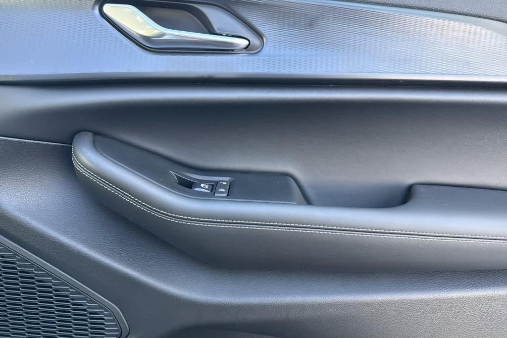 new 2025 Jeep Grand Cherokee car, priced at $39,747