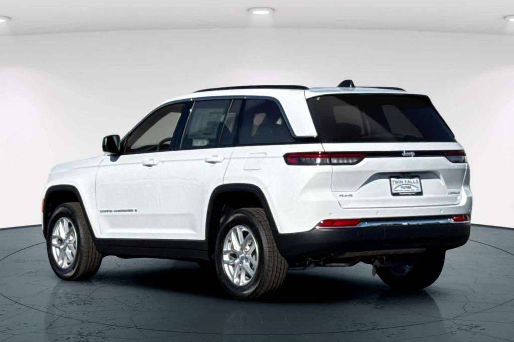 new 2025 Jeep Grand Cherokee car, priced at $39,747
