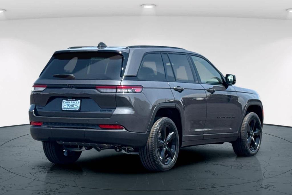 new 2025 Jeep Grand Cherokee car, priced at $42,980