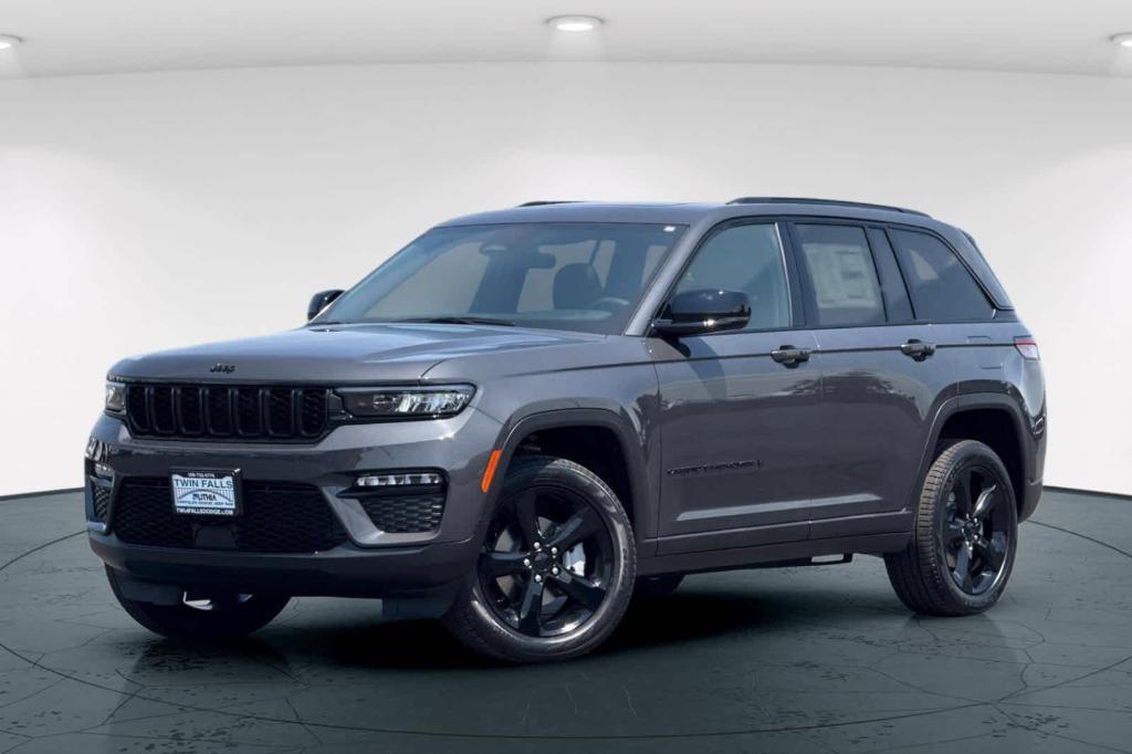 new 2025 Jeep Grand Cherokee car, priced at $45,230
