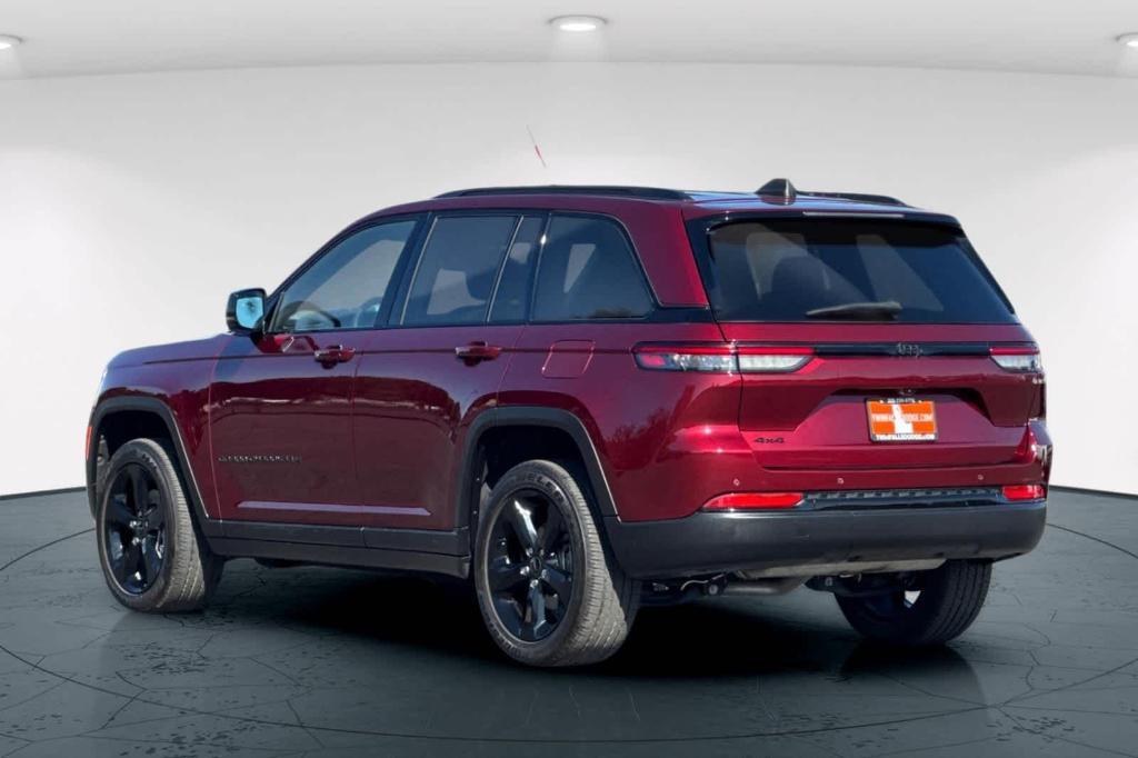 used 2023 Jeep Grand Cherokee car, priced at $32,997