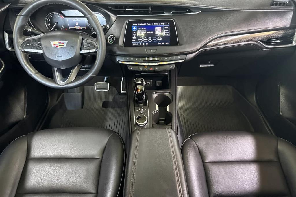 used 2022 Cadillac XT4 car, priced at $30,997