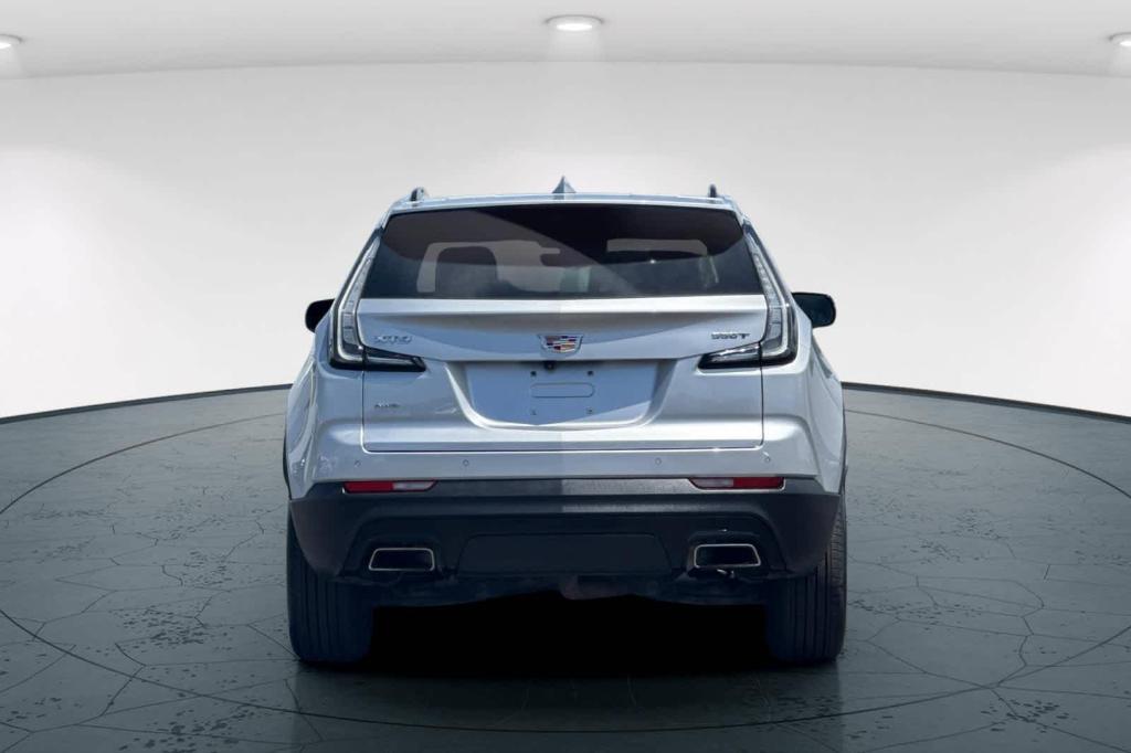 used 2022 Cadillac XT4 car, priced at $30,997