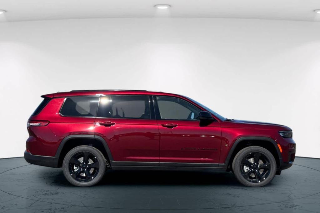 new 2025 Jeep Grand Cherokee L car, priced at $43,870