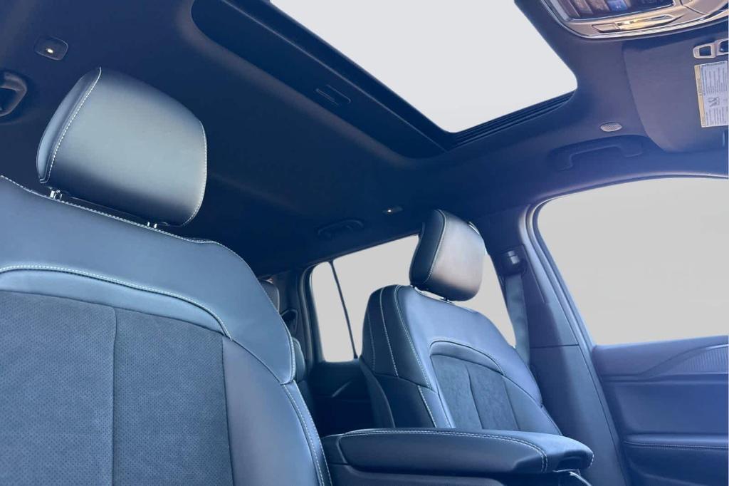 new 2025 Jeep Grand Cherokee L car, priced at $43,870