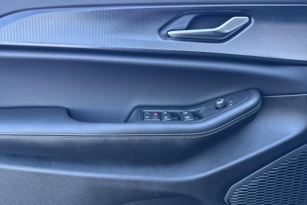 new 2025 Jeep Grand Cherokee L car, priced at $43,870