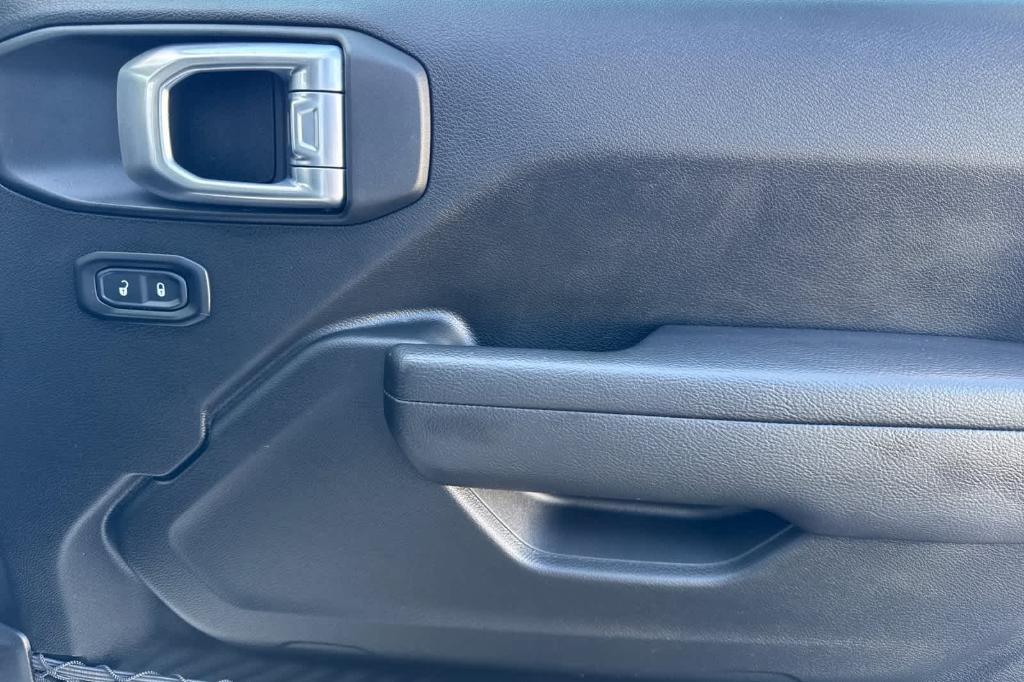 used 2022 Jeep Gladiator car, priced at $36,997