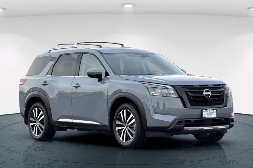 used 2025 Nissan Pathfinder car, priced at $45,697