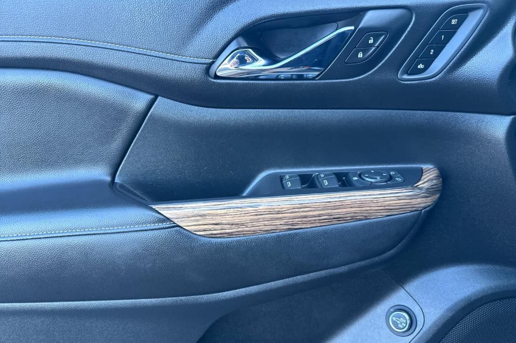 used 2019 GMC Acadia car, priced at $26,497