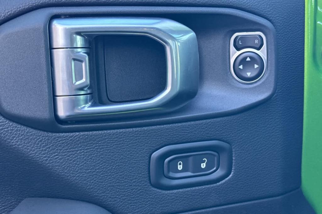 new 2025 Jeep Wrangler car, priced at $60,420