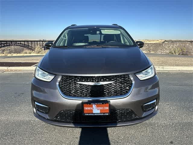 used 2022 Chrysler Pacifica car, priced at $25,990