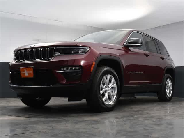 new 2024 Jeep Grand Cherokee car, priced at $49,030