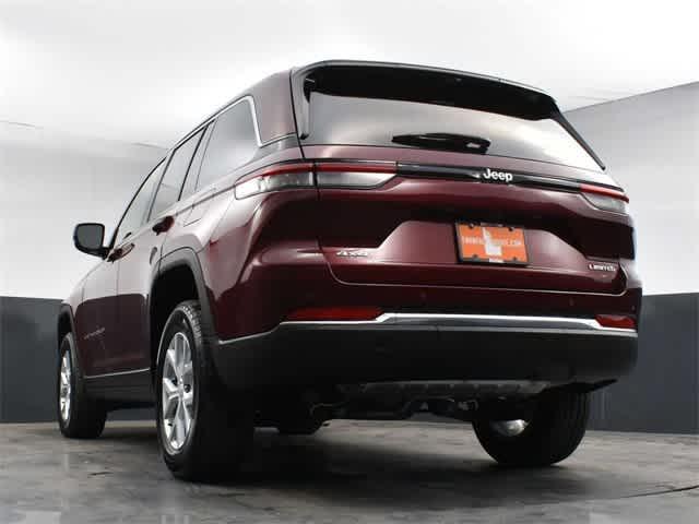 new 2024 Jeep Grand Cherokee car, priced at $49,030