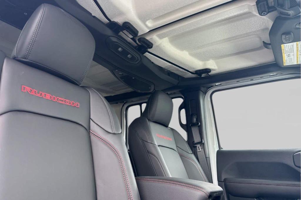 new 2025 Jeep Wrangler car, priced at $61,490