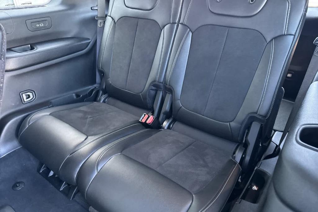 used 2024 Jeep Grand Cherokee L car, priced at $40,490