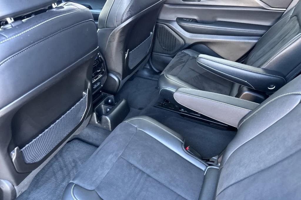 used 2024 Jeep Grand Cherokee L car, priced at $40,490