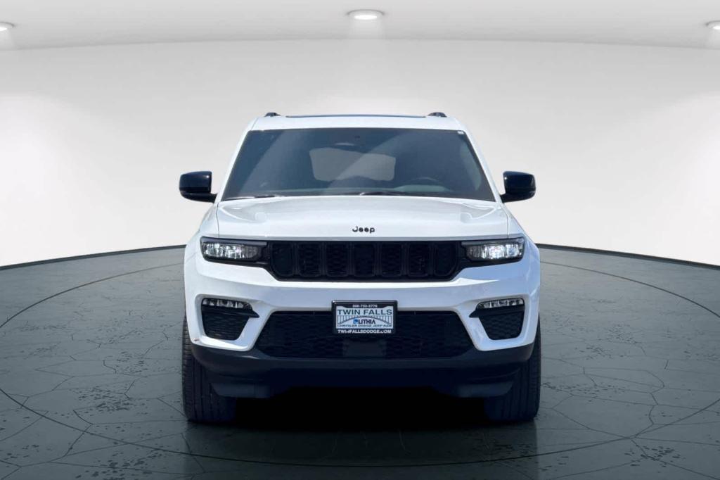new 2025 Jeep Grand Cherokee car, priced at $44,747