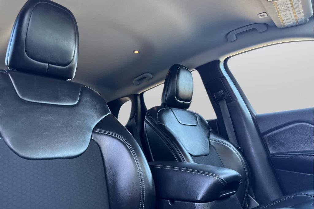 used 2019 Jeep Cherokee car, priced at $15,990