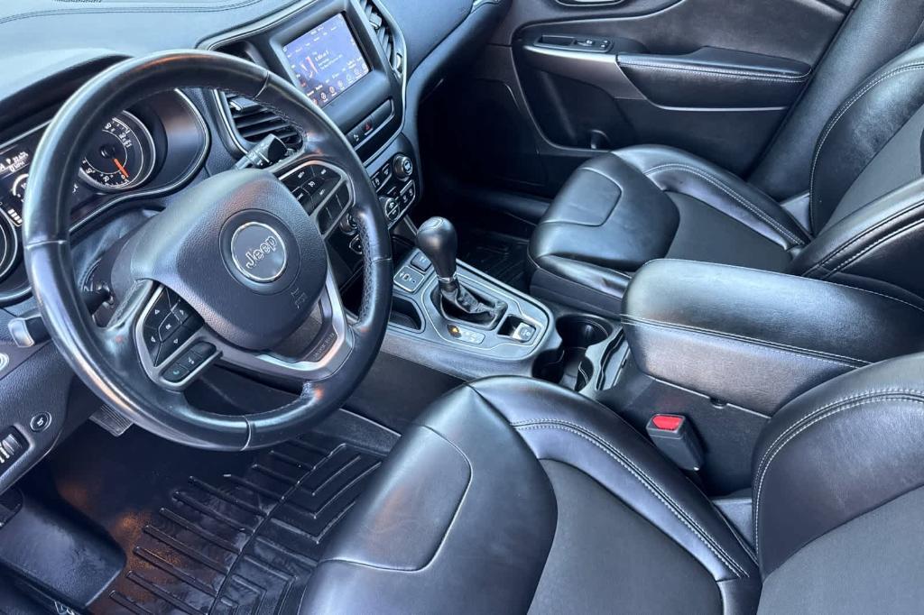 used 2019 Jeep Cherokee car, priced at $15,990
