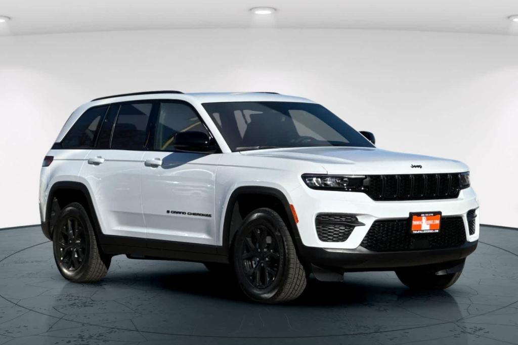 new 2025 Jeep Grand Cherokee car, priced at $41,930