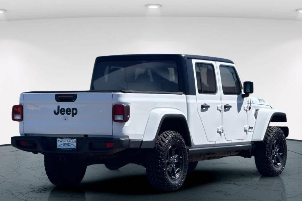 used 2022 Jeep Gladiator car, priced at $31,997