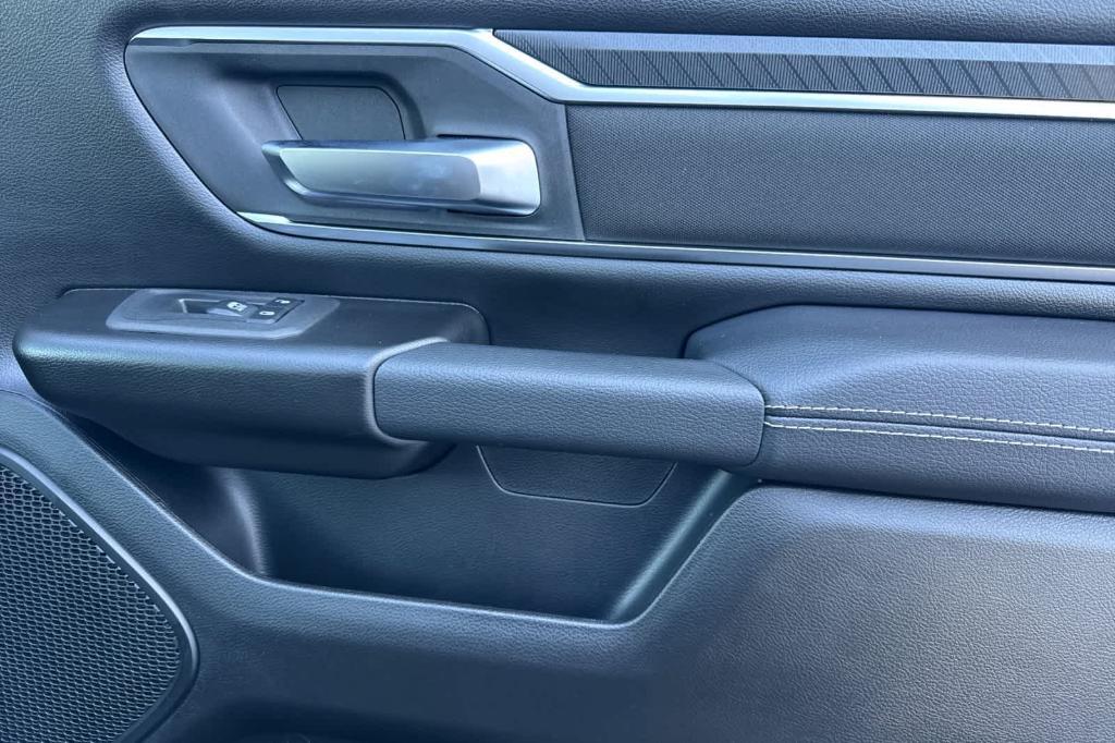 new 2025 Ram 1500 car, priced at $59,725
