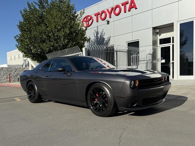 used 2019 Dodge Challenger car