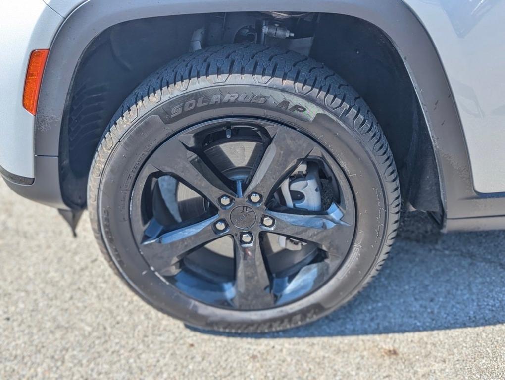 used 2023 Jeep Grand Cherokee L car, priced at $29,995